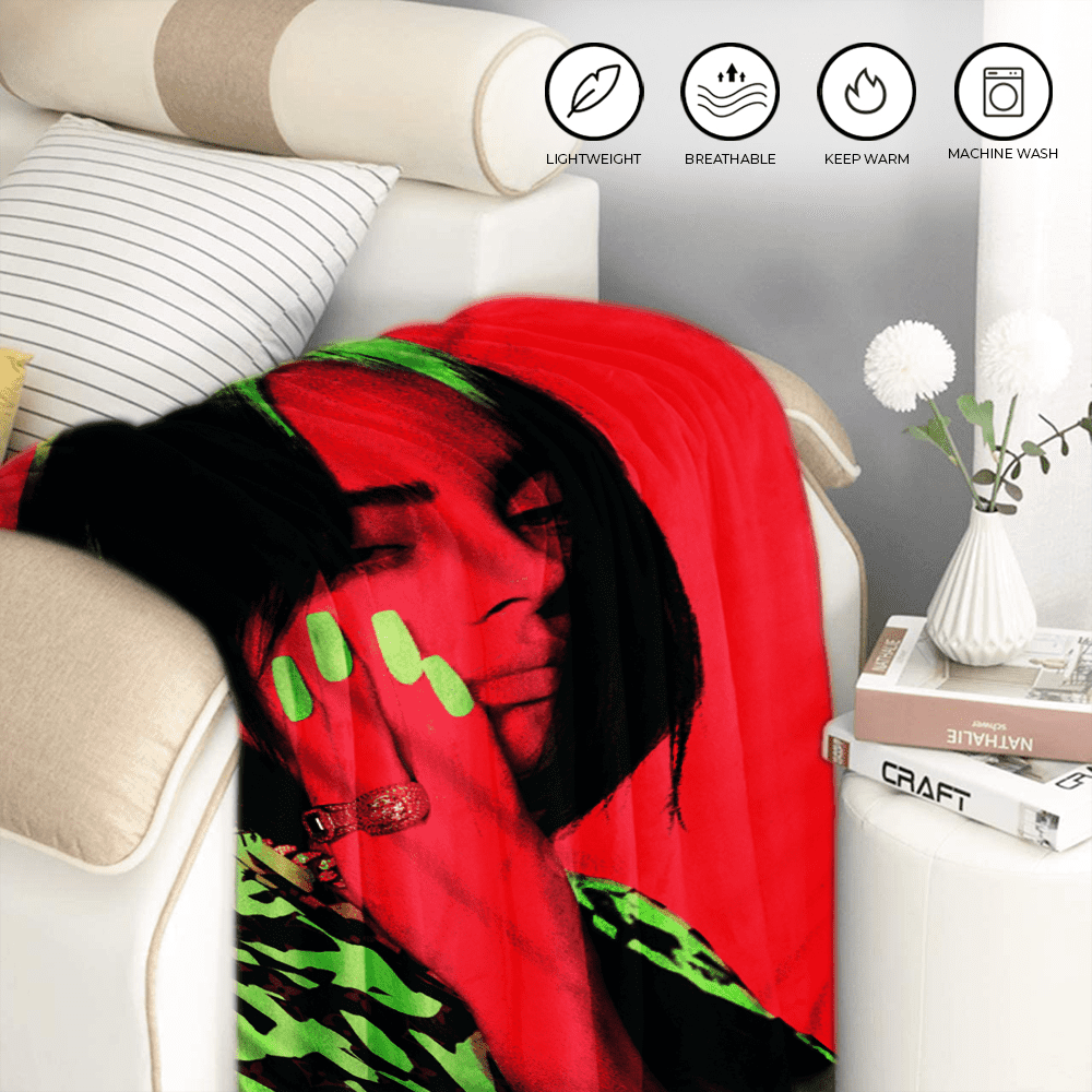 Manta de Poliester de Lavado a Mano de Maquina Roja Billie Eilish Fleece in El Salvador at USD 67 Rating 5