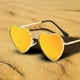 thumbnail image 5 of Gafas de sol polarizadas con forma de corazón - Montura metálica dorada, protección UV400 - Estilo retro - Mujeres/Hombres - Fiestas/Viajar/Conducir, 5 of 7
