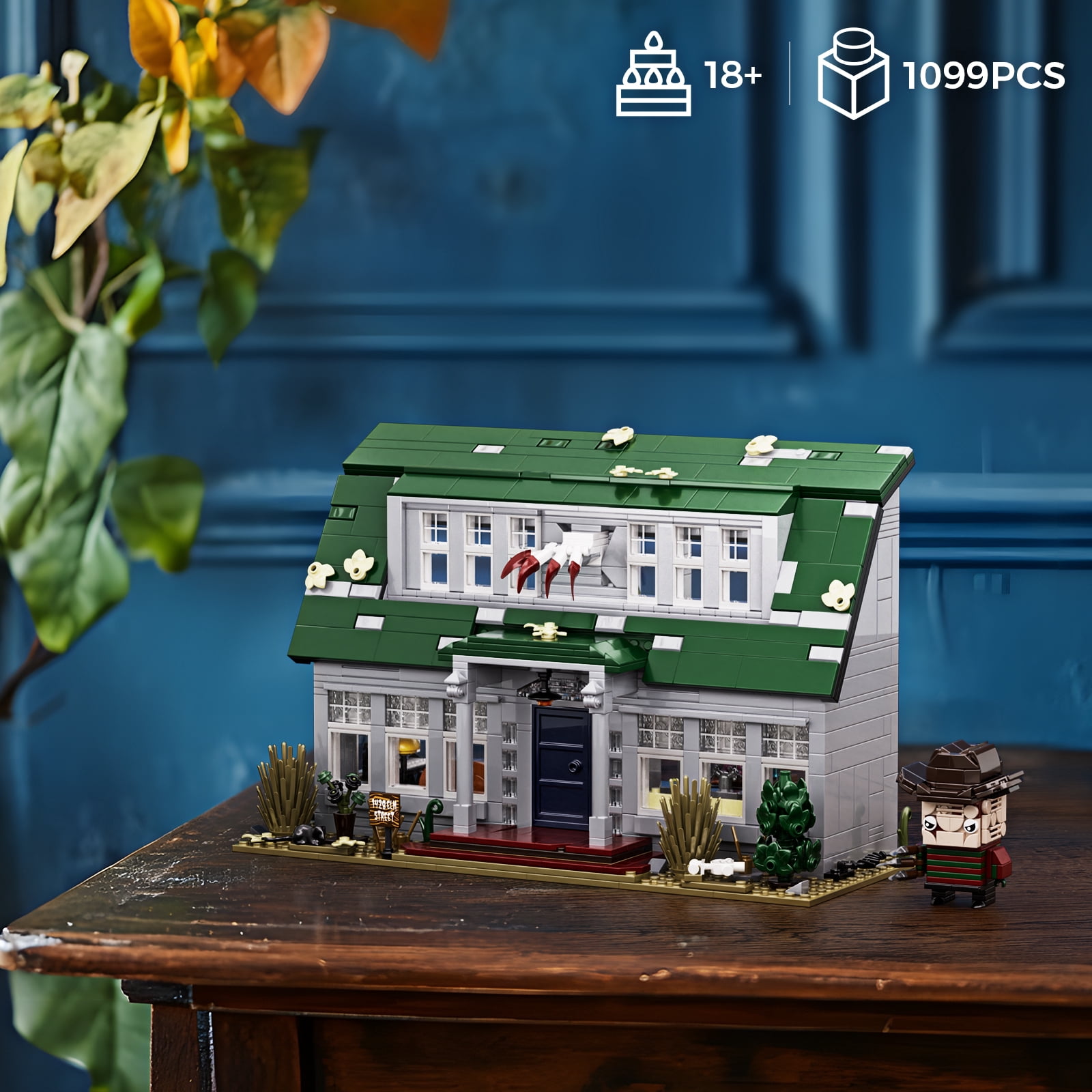 Elm Street House Building Blocks Sets Halloween Horror Decoration Building Toys Gift for Friends and Fans(1099Pcs)