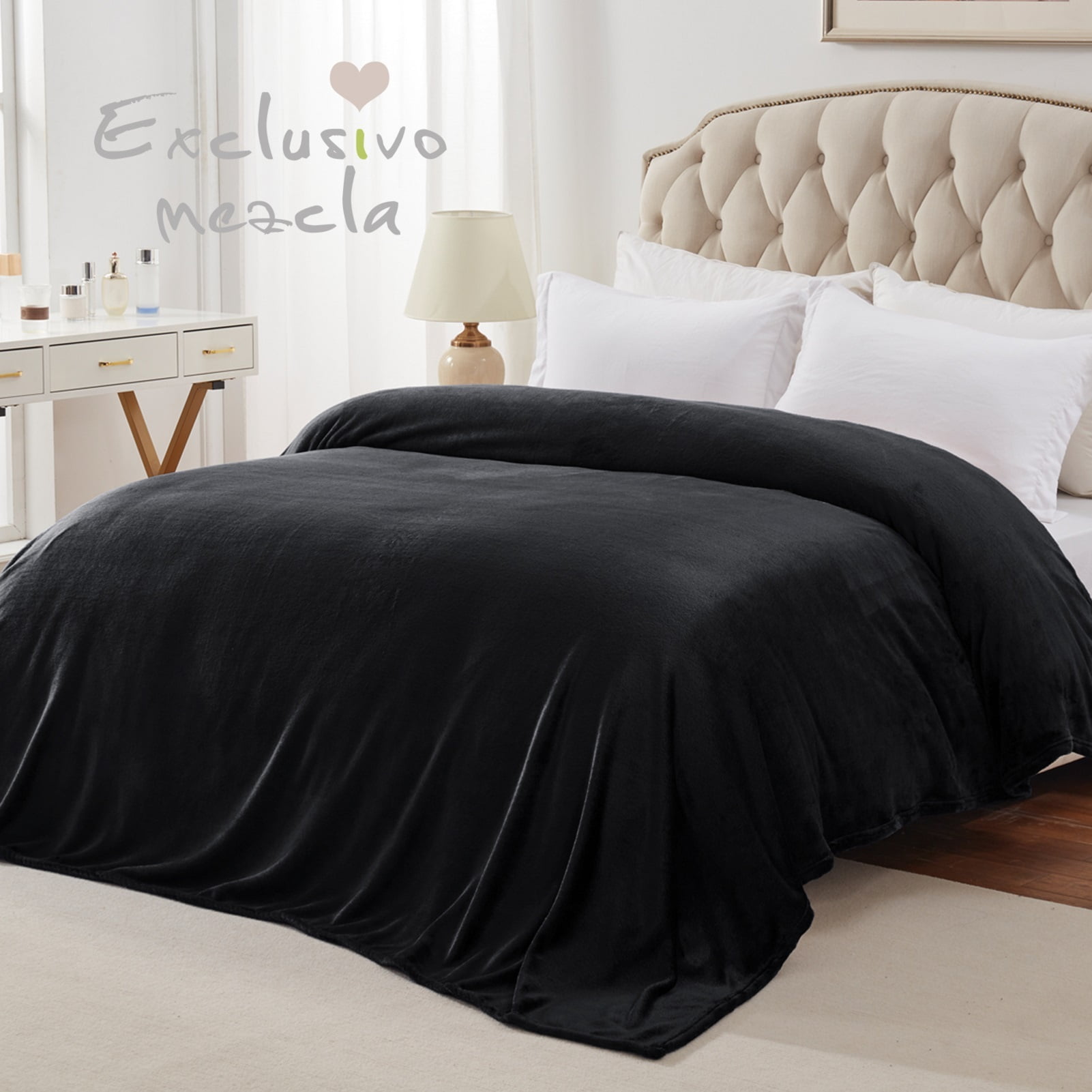 Exclusivo Mezcla King Size Flannel Fleece Velvet Plush Bed Blanket as Bedspread, Coverlet, Bed Cover (90"x104", Black)