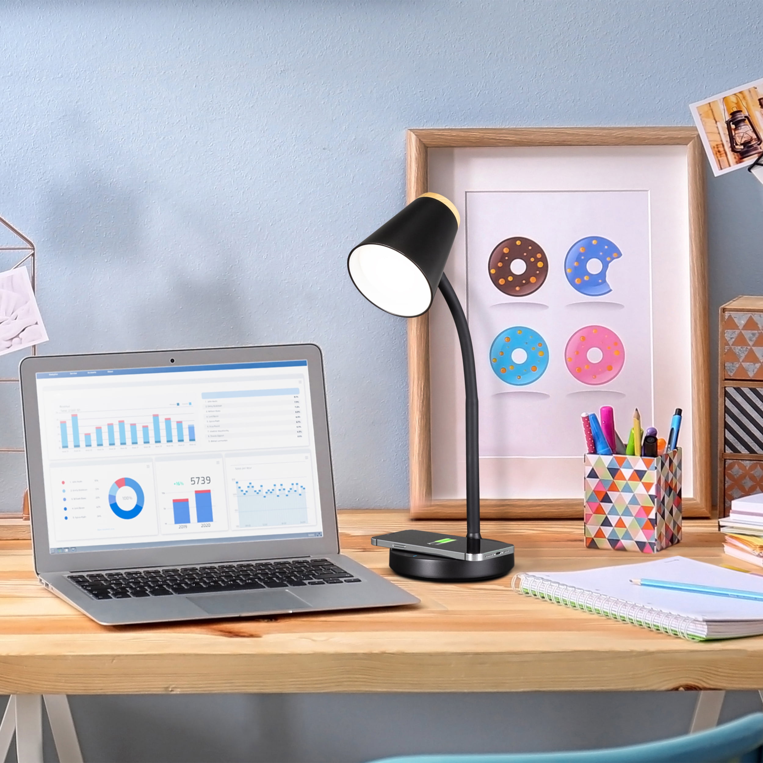 Gleam LED Desk Lamp w/ Wireless Charging, ClearSun, Black, Retail