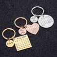 thumbnail image 2 of Llavero con anilla personalizado, fecha de calendario grabada, llavero de acero inoxidable, regalo de aniversario de boda para novio y marido Tan Jianjun  unisex, 2 of 2