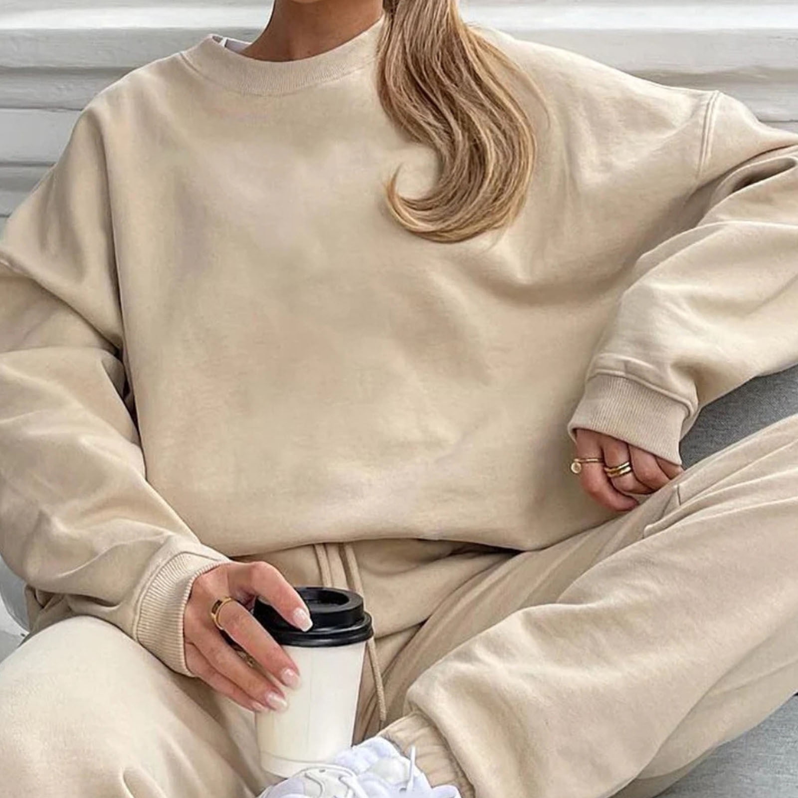 Jalioing Sweatsuit Women Hoodless Matching Tracksuit Sets Tapered Sweat  Pants Crewneck Pullover Tops Classic Outfits (Medium, Beige)