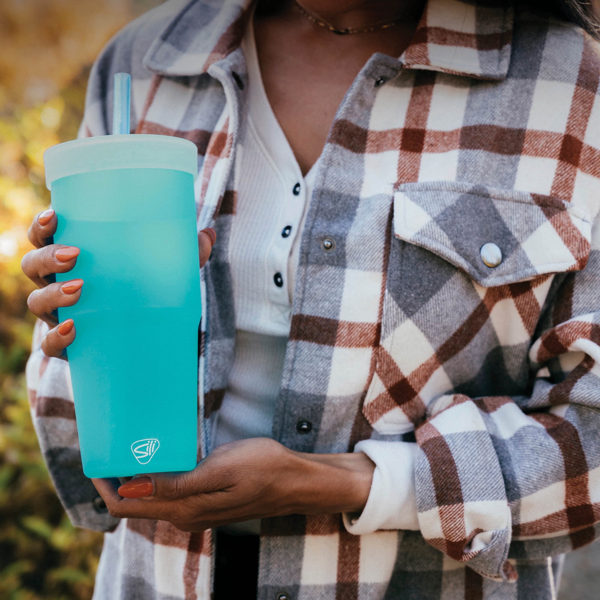 Silipint: Silicone 32oz Straw Tumbler: Aqua - Reusable, Unbreakable Cup, Flexible, Hot/Cold, Airtight Lid, Travel