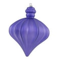 thumbnail image 3 of Vickerman 5.5" Emerald Shiny Matte Onion 2 Asst Onion Ornament, 3 of 6