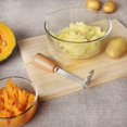 thumbnail image 4 of Prensador de patatas con mango de madera, exprimidor de frutas, prensador Manual de patatas, Kitch, 4 of 5