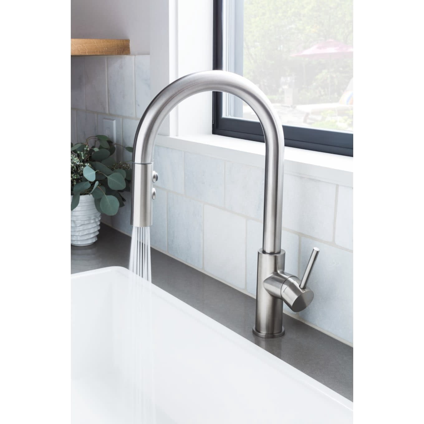 Miseno MNO191LFB Single Handle Pull Down Kitchen Faucet, Flat Black