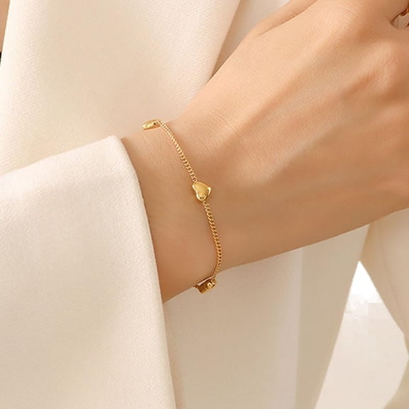 Love Heart Charm Chain Bracelet 18K Gold Plated Lucky Bracelet for Women Titanium Steel Bracelet Love-Heart Shape Cute Thin Everyday Stackable Bracelets Gift for Teen Girls