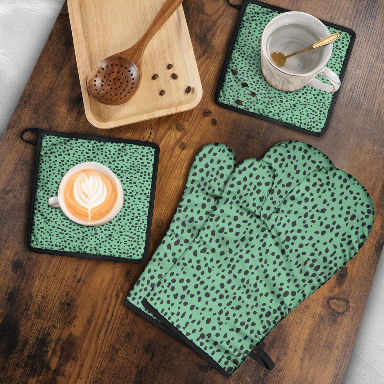 Leopard Print Oven Mitts and Pot Holders Set Of 4, Heat Resistant Kitchen Gloves with Non-Slip Grip, Hanging Loop, Soft Cotton Lining for Baking, Cooking, Grilling, Barbecue
