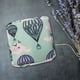 thumbnail image 5 of Bolsa para guardar toallas sanitarias, artículos de aseo, porta toallas sanitarias femeninas, neceser pequeño para maquillaje globo verde, 5 of 8