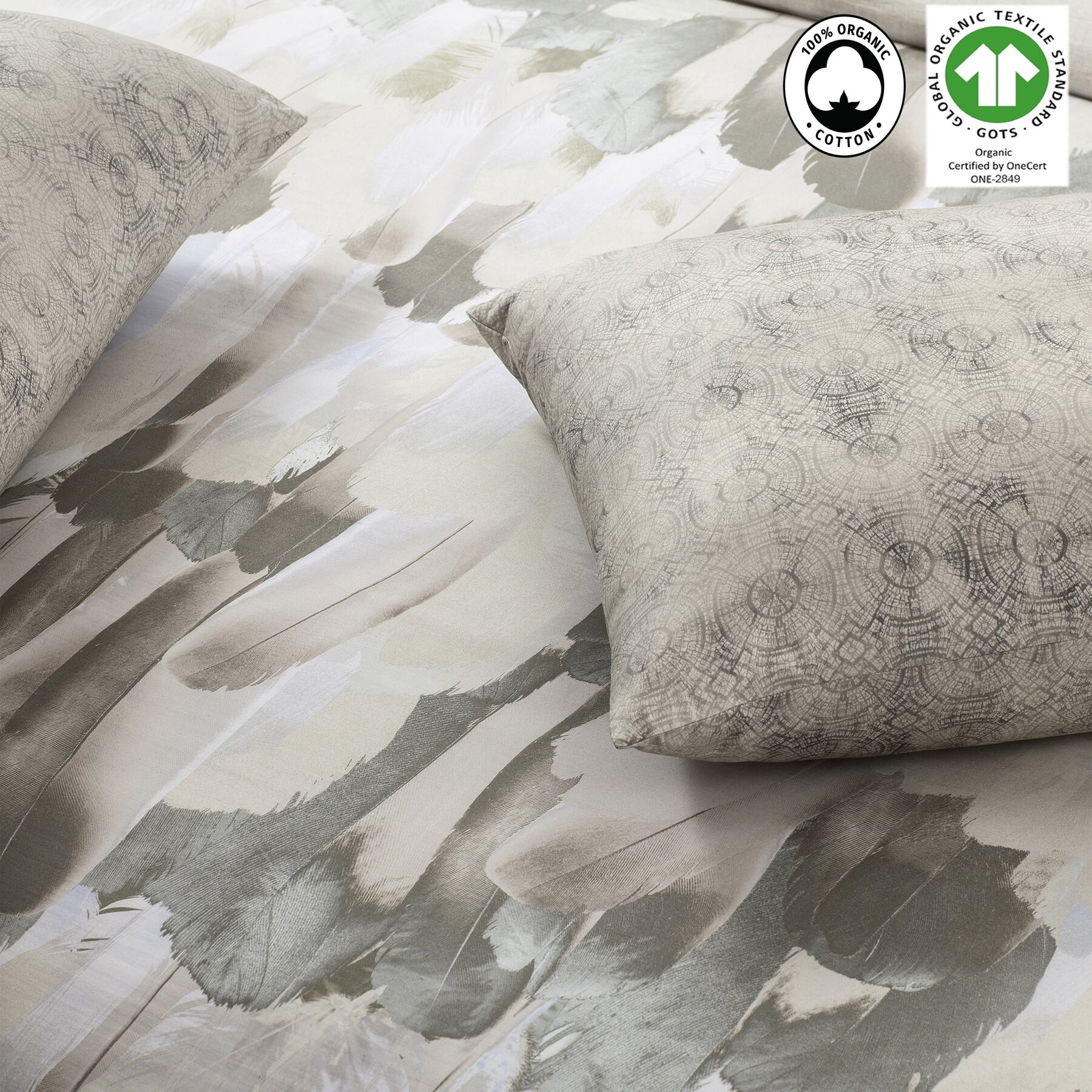 Safari Wrinkle Resistant Reversible Print 100% Organic Cotton Sham Set of 2