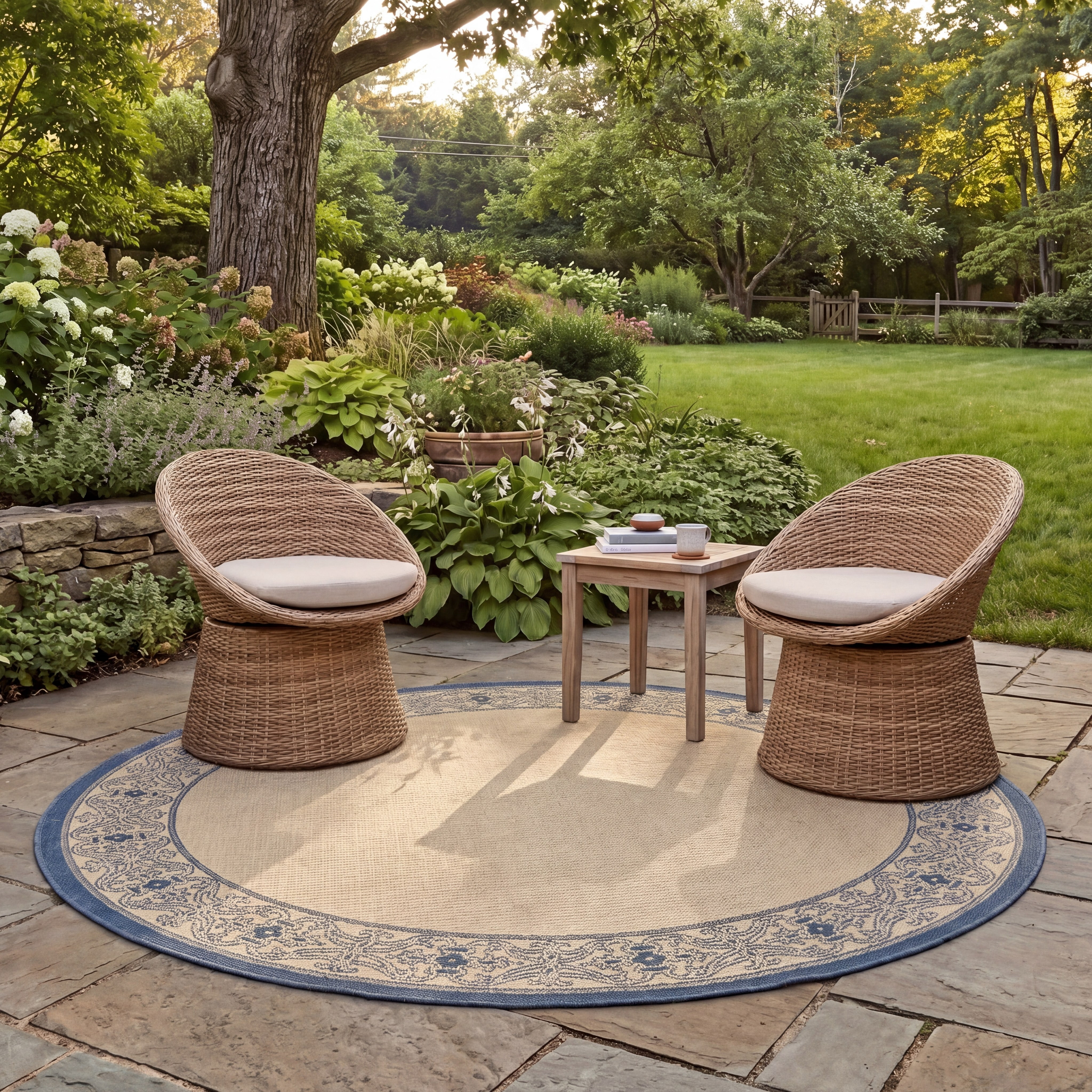 Safavieh Courtyard Donna Botanical Indoor/Outdoor Area Rug, Natural/Blue, 6'7" x 6'7" Round