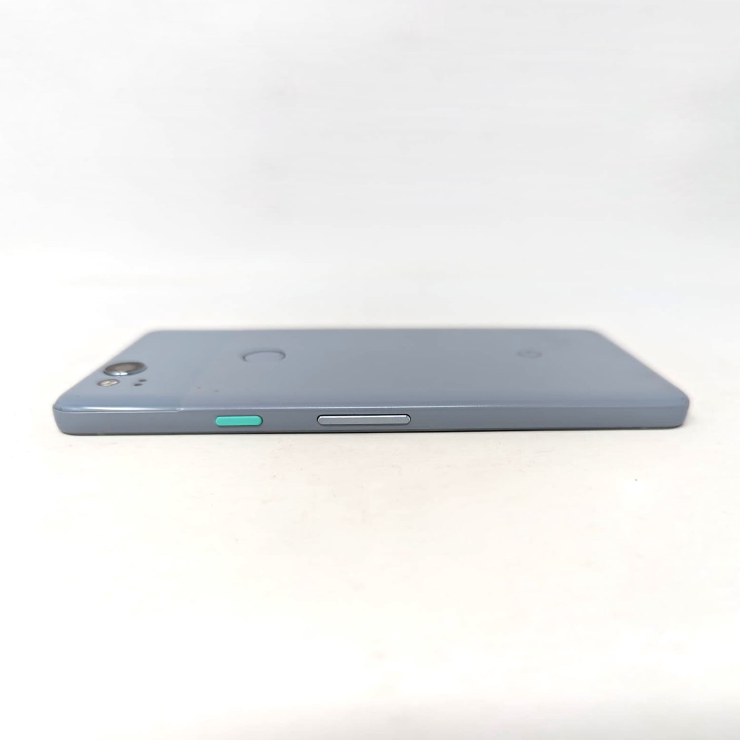 Google Pixel 2 64GB G011A Verizon Unlocked 5" AMOLED Display 4GB RAM 12.2MP Smartphone - Kinda Blue (Good)