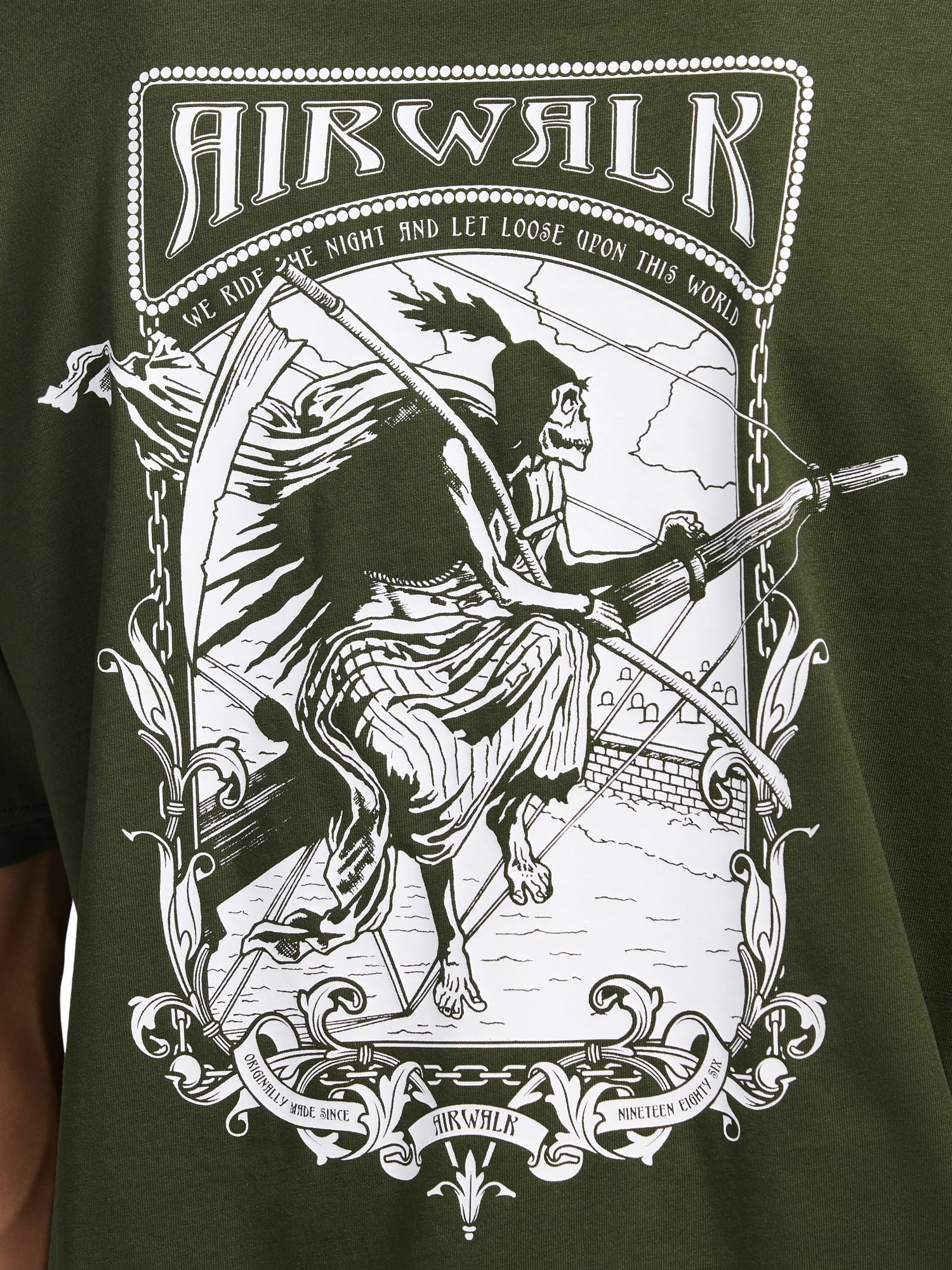Airwalk Men's & Big Men's Short Sleeve Graphic T-Shirt, Sizes XS-3XL