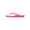 thumbnail image 2 of Sandalias Crocs Kadee II para Mujer en Rosa Eléctrico Talla 4, 2 of 7