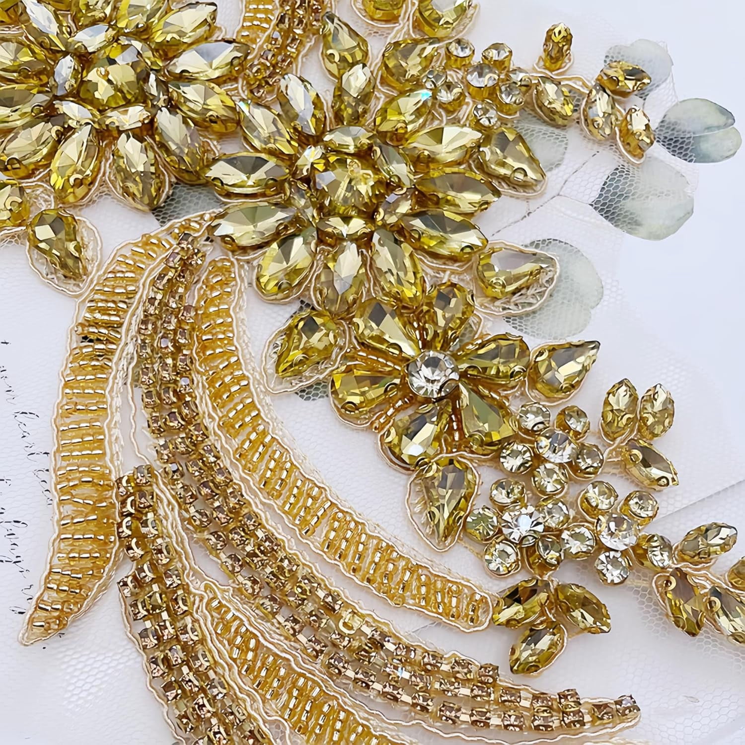Rhinestones Beaded Appliques Embellishments: Rhinestone Applique, Retro Embroidered Lace Pure Handmade Shining Rhinestones Appliques for Dresses Wedding Dress DIY Accessories, Gold Applique (Gold)