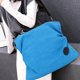 thumbnail image 4 of Bolso bandolera de lona para mujer, bolso de lona artístico de moda para el tiempo libre Azul cielo, 4 of 5