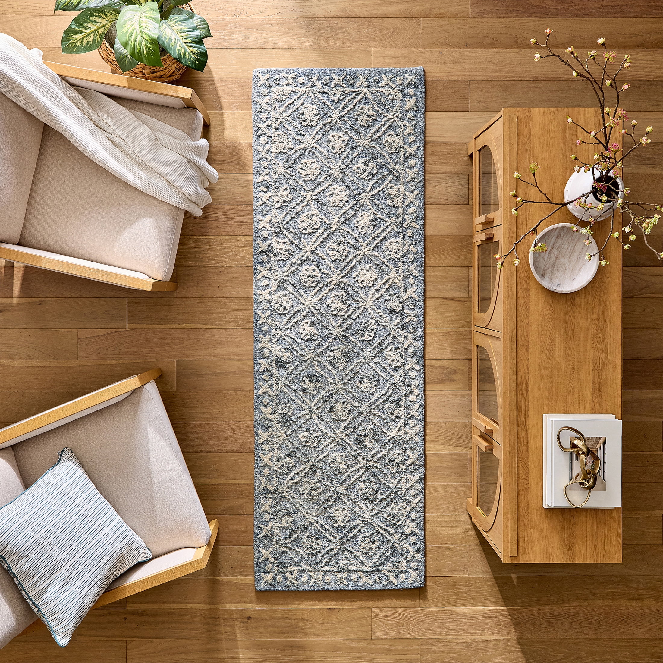 Better Homes & Gardens Blue/Silver Floral Trellis Indoor Runner Rug, 2.5' x 7'