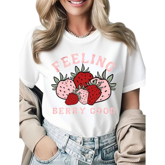 Distressed Strawberry Cluster Graphic Tees Womans T shirt Black/White S-5XL Shirts Casual Daily Tops
