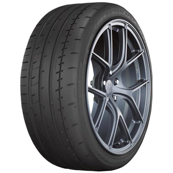 Yokohama Tire 110160131 Advan Apex V601 Tire - 235-35R20XL 92Y