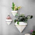 thumbnail image 3 of Wosthever Maceta triangular de cerámica para aire, contenedor de decoración para colgar en la pared, ideal para plantas de Cactus suculentas, maceta para Decoración del hogar Negro Wosthever HA024127-02, 3 of 6
