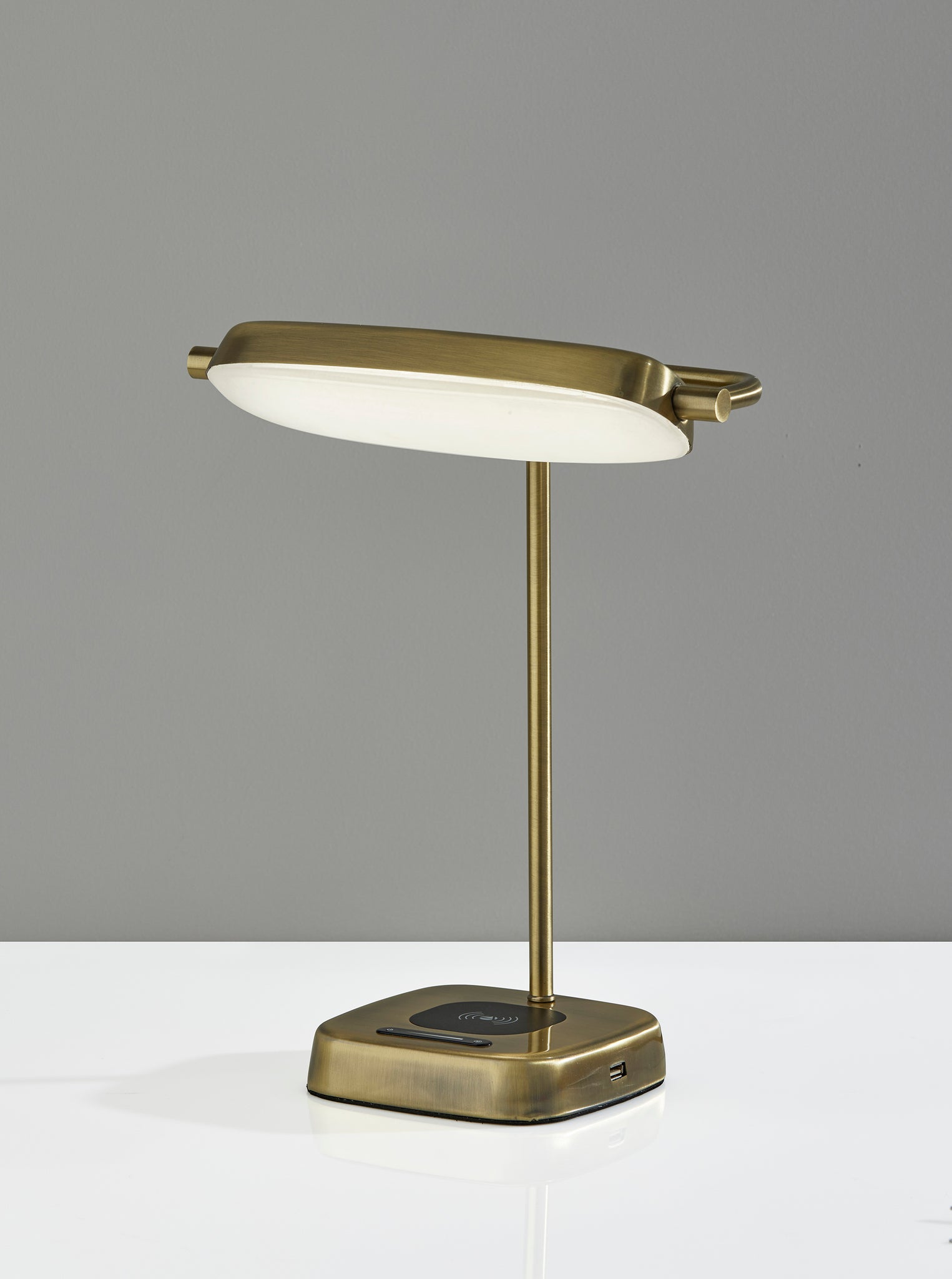 Radley LED AdessoCharge Desk Lamp w. Smart Switch