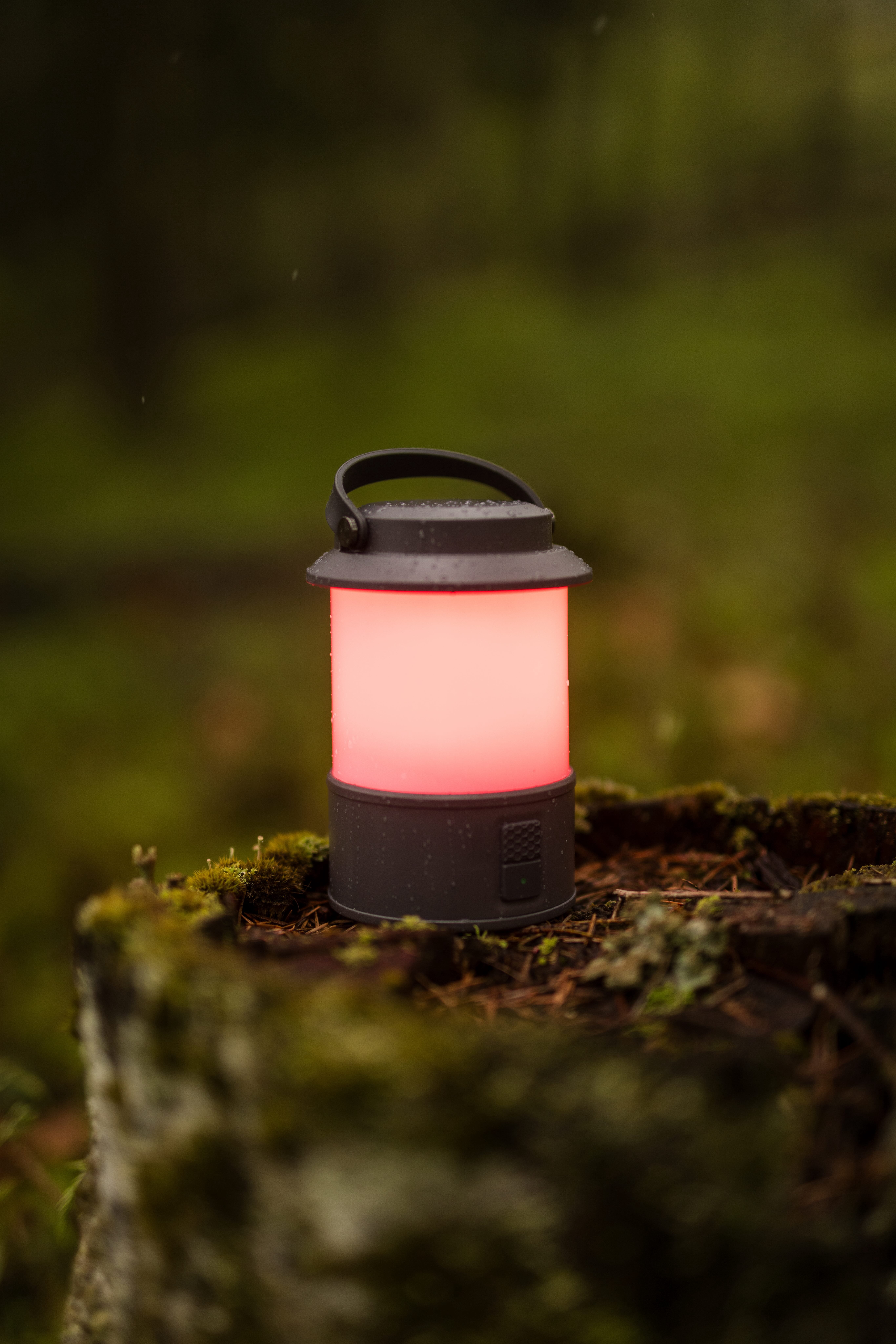 Swiss Tech Tragbar Compact Rechargeable Lantern, 1000 Lumens, 36 Hour Battery Life, IP54 Weatherproof, 6 Modes