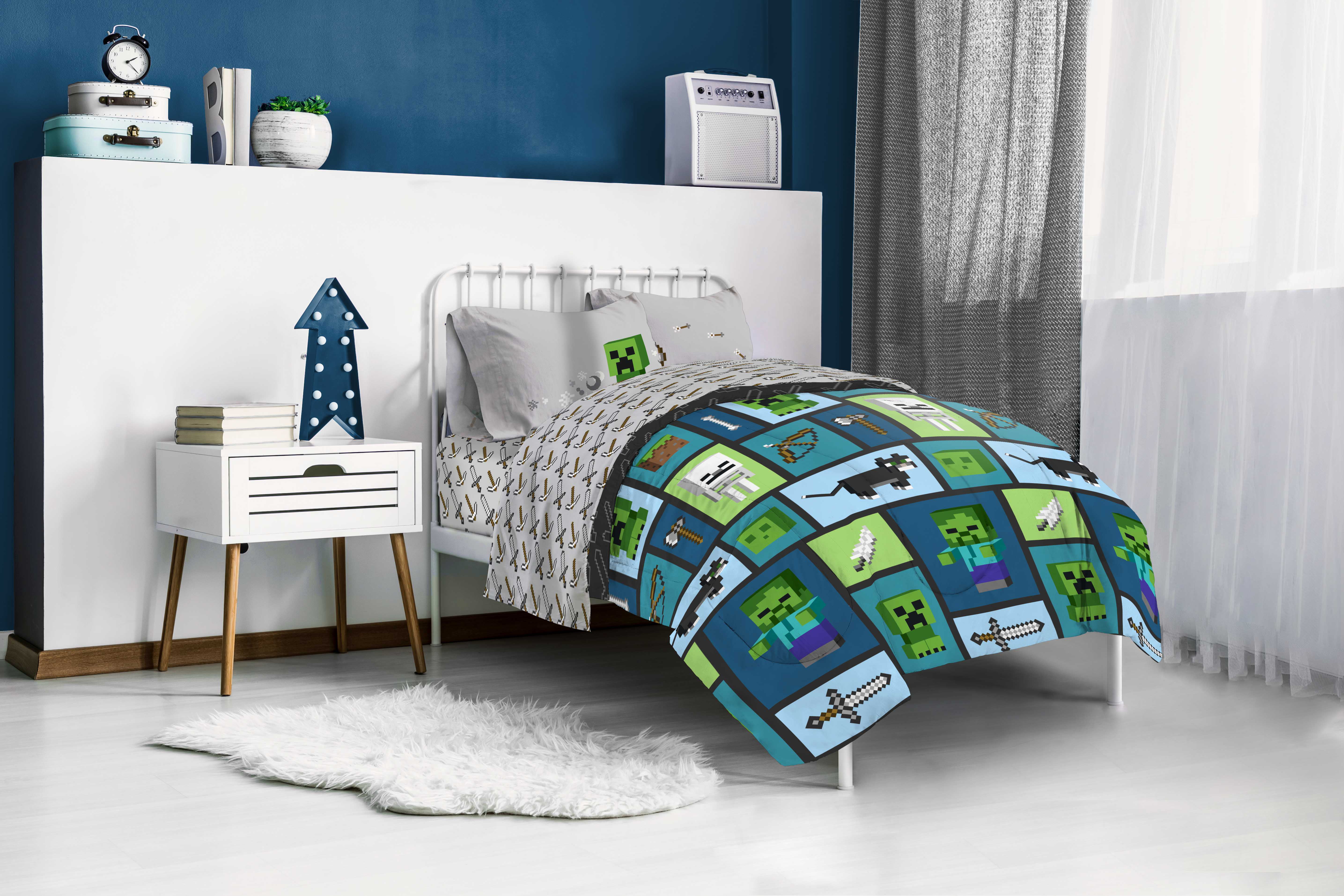 Minecraft Green/Blue Collage Kids Bed-in-a-Bag Bedding Set w/ Reversible  Comforter - Walmart.com - Walmart.com