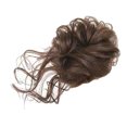 thumbnail image 3 of Moño desordenado para mujer, postizo sintético ondulado y rizado de color castaño claro a la moda para uso diario, 3 of 15