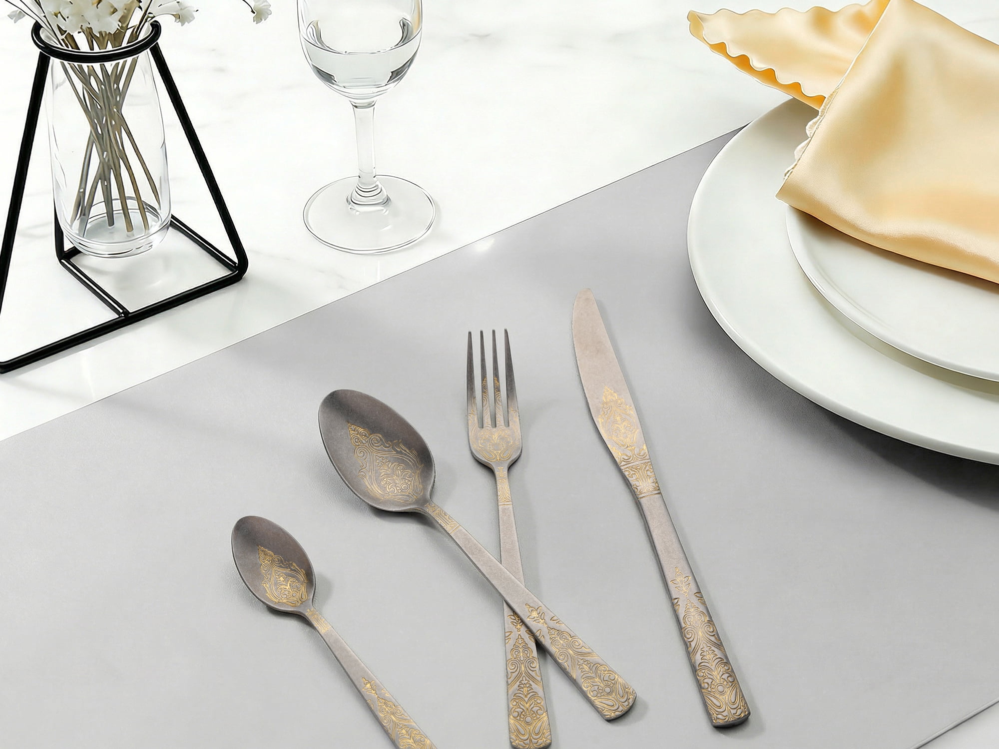 Unique Bargains Stylish and Durable Stainless Steel Floral Flatware Set Retro Gold 4pcs