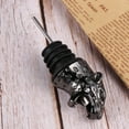 thumbnail image 1 of KAKOWELY Wine Bottle Caps Negro Con Vertedor En Forma De De Leopardo Duradero Y Ligero, 1 of 5