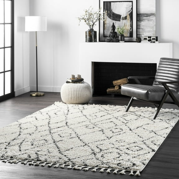 nuLOOM Nieves Moroccan Diamond Tassel Area Rug, 4' x 4', Square, Nieves Off-white