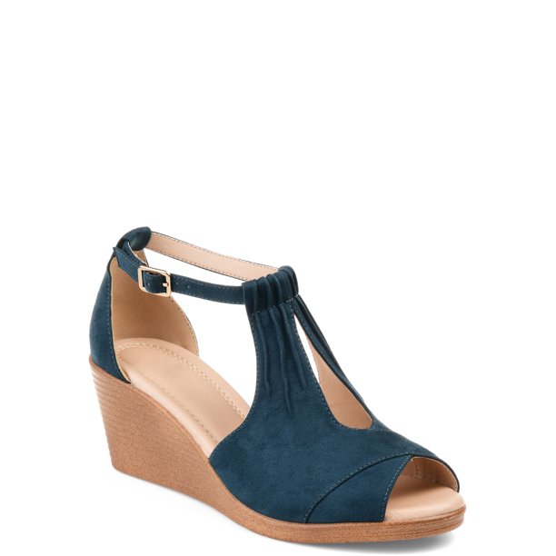 comfort sole center cut wedges