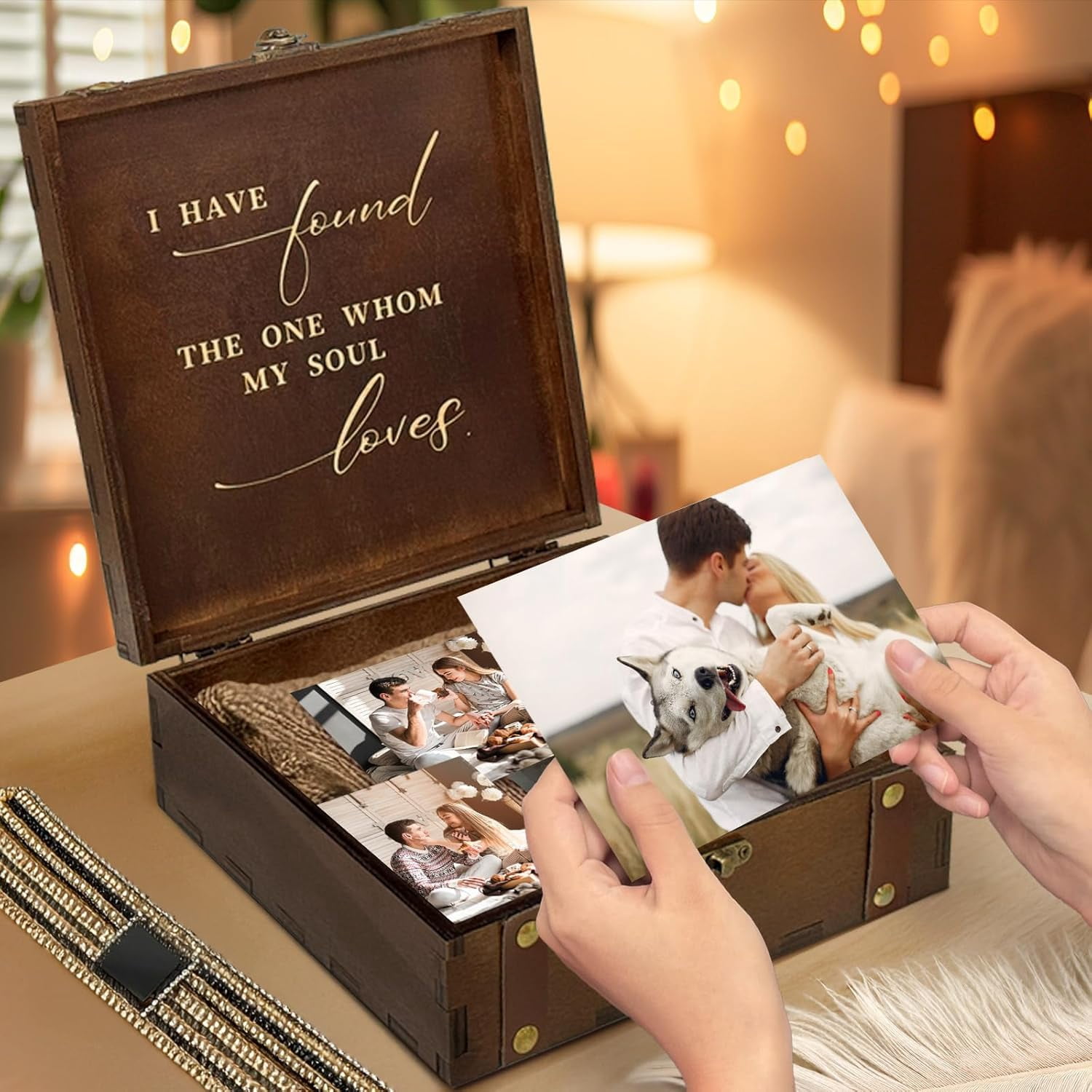MHSIOAP-Wooden Wedding Keepsake Box, Mr Mrs Memory Box with Lids, Wedding Engagement Gift Decorative Storage Boxes for Couples, Newlyweds, Bridal Shower, Vintage-Inspired Chasing for Special Memories