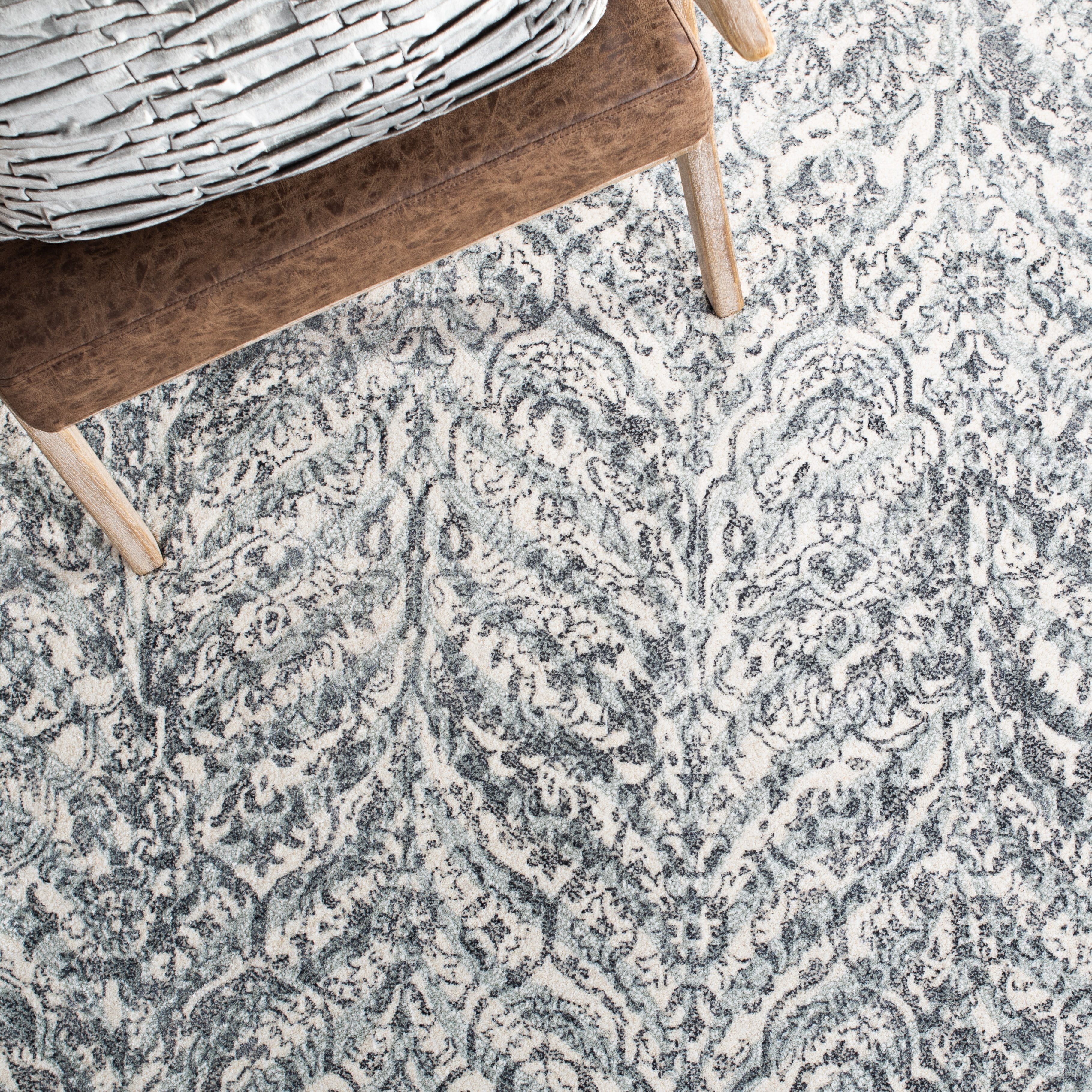 SAFAVIEH Restoration Vintage Delmar Abstract Area Rug, Ivory/Sage, 6' x 6' Round
