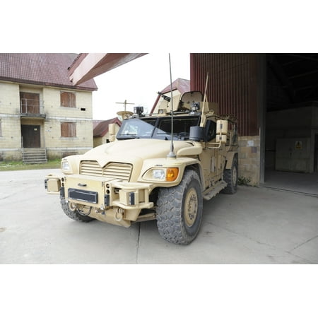 A Husky TSV armored vehicle of the British Army Canvas Art - Andrew ChittockStocktrek Images (17 x 12)