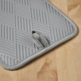 thumbnail image 5 of TOWN & COUNTRY BASICS Basketweave Soft Silicone Pot Holder 2-Pack Set, Heat Resistant up to 500F, Flexible Silicone, Non-Slip Grip, Grey, 7.5"x10", 5 of 6