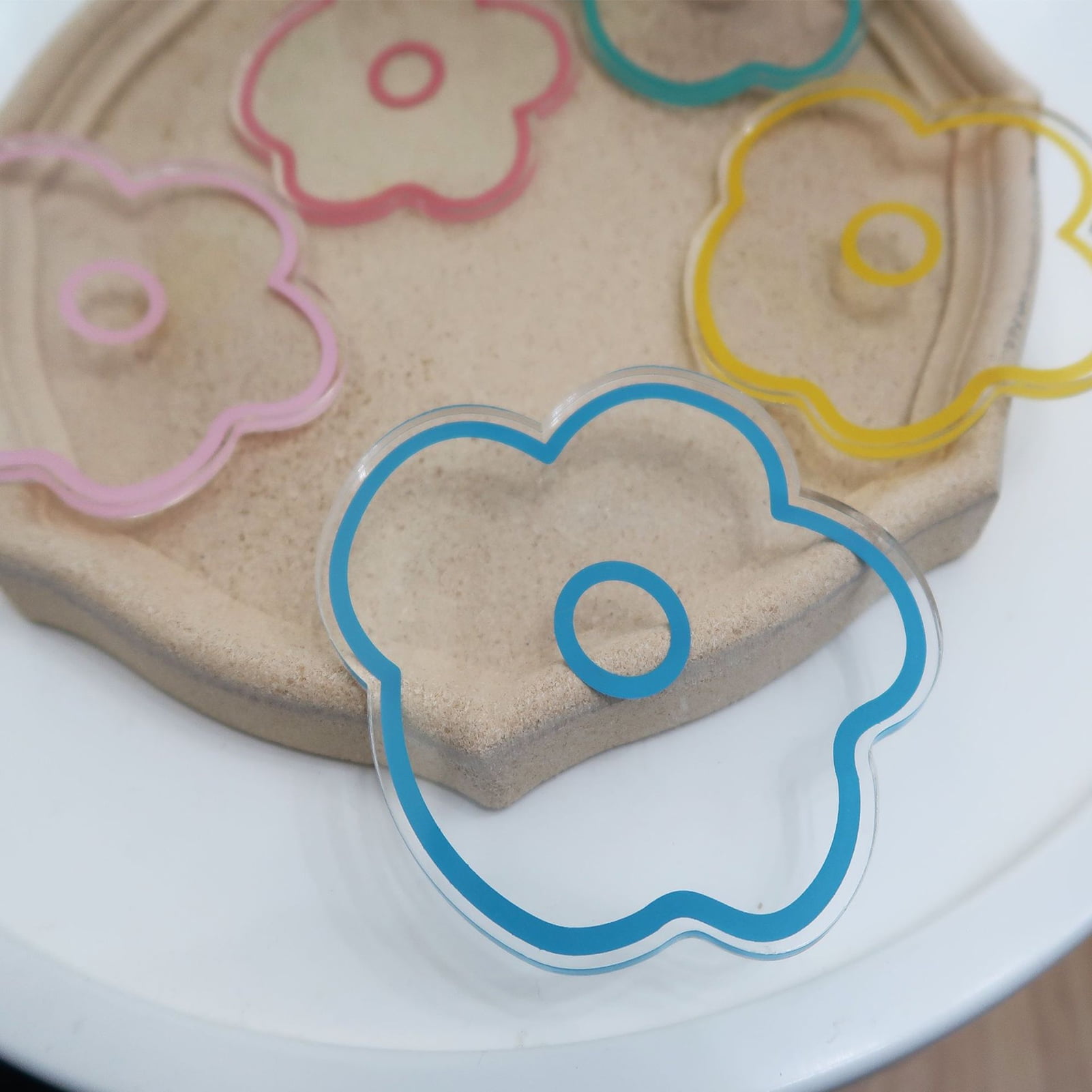 Bcloud Clear Acrylic Flower Coaster Heatresistant Table Pad Placemat