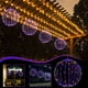 thumbnail image 4 of Bolas de luces LED navideñas Feimajia, bolas navideñas iluminadas para exteriores, interiores, fiestas, patios, árboles, jardines, etc., 4 of 6