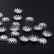 thumbnail image 4 of 200pcs / Pack Tapas de Huecas para Pulseras Suministros para Joyas, 100 Piezas de Color Plateado Piezas de Color Do Hugo Tapas de cuentas de flores huecas, 4 of 10