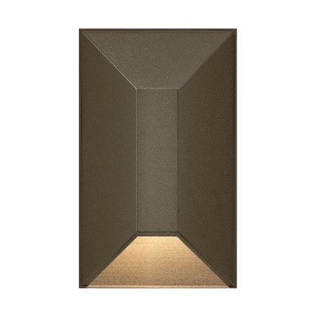

Hinkley Lighting 15223 Nuvi 2 Wide 12V Led Step Light - Bronze