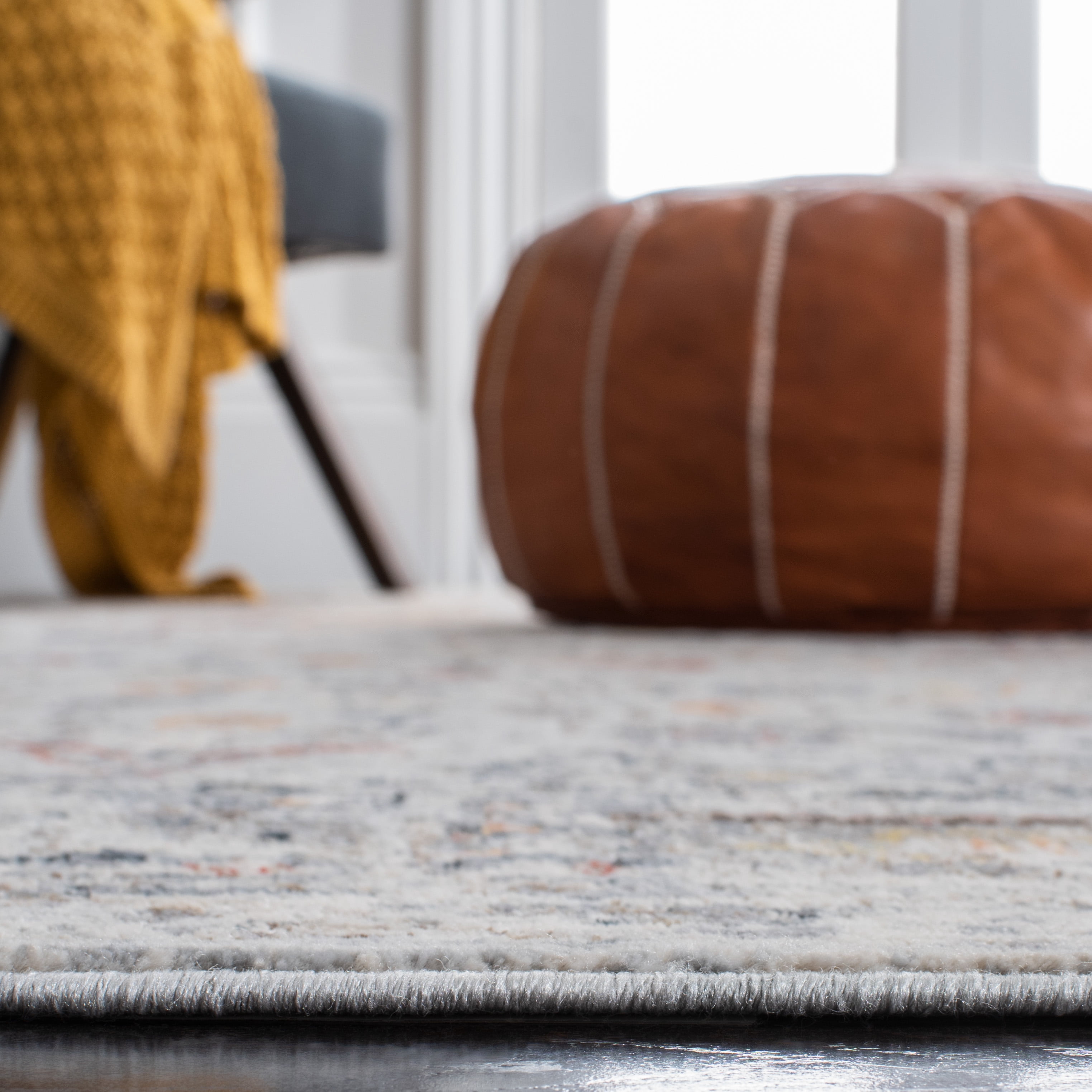 Safavieh History Keiran Distressed Area Rug, Light Gray/Gold, 4' x 6'