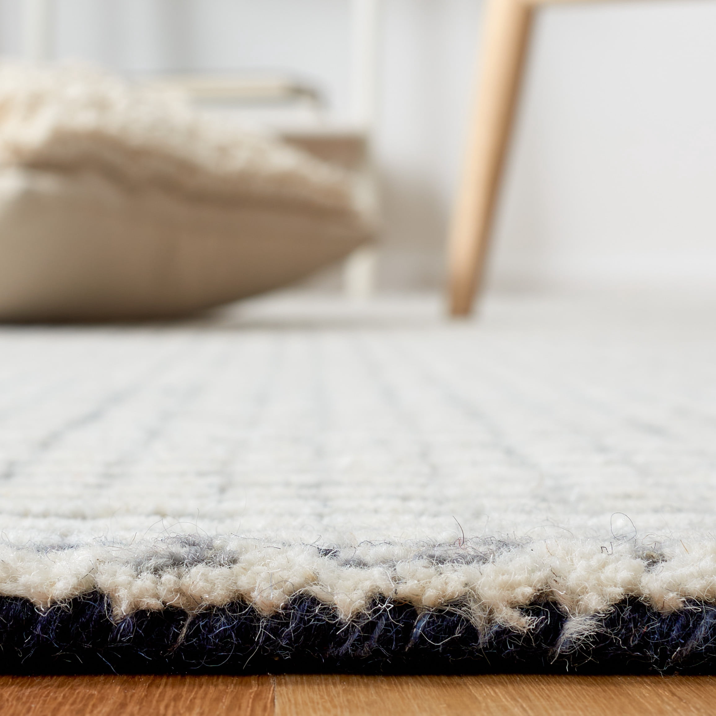 SAFAVIEH Abstract Stephanie Plaid Wool Area Rug, Blue/Ivory, 6' x 6' Square