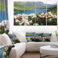 thumbnail image 1 of Montagnes Lac avec Fleurs Blanches - Grande Impression sur Toile, 1 of 3