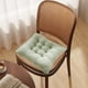 thumbnail image 5 of Cojín para Silla, Almohadón para Asiento con Correas, Almohada Acolchada Cómoda, 40x40 cm, para Oficina, Aula, Taburete de Hogar con Fondo Antideslizante, Poliéster, Verde, 5 of 6