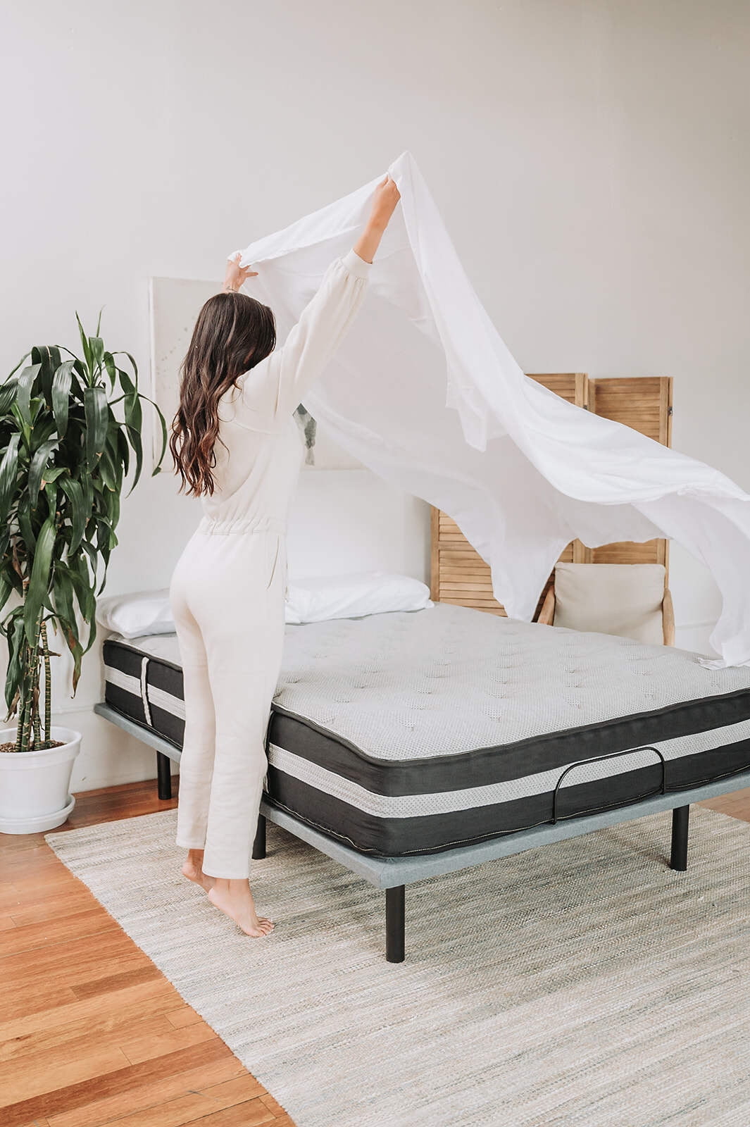 Throw Blankets, Omne Sleep 4-Piece White Microplush and Bamboo Twin Hypoallergenic Sheet Set, White Weighted Blanket,Microfiber Bed Pillows, Household Supplies & Décor Bedding Blankets & Pillows
