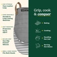 thumbnail image 5 of Cuisinart Mini Guantes De Horno – 5,5 X 8 Guantes De Cocina Resistentes Al Calor Para Horno Con Relleno De Algodón De Silicona Impreso Antideslizante Y Lazo De Piel Sintética – Juego De Guantes De Hor, 5 of 5