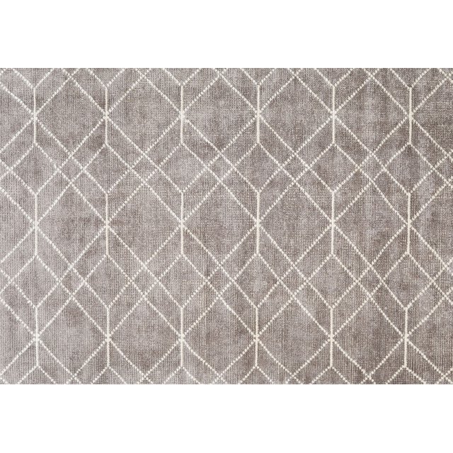 Ahgly Company Indoor Rectangle Contemporary Pale Silver Gray Abstract Area Rugs, 7' x 10'