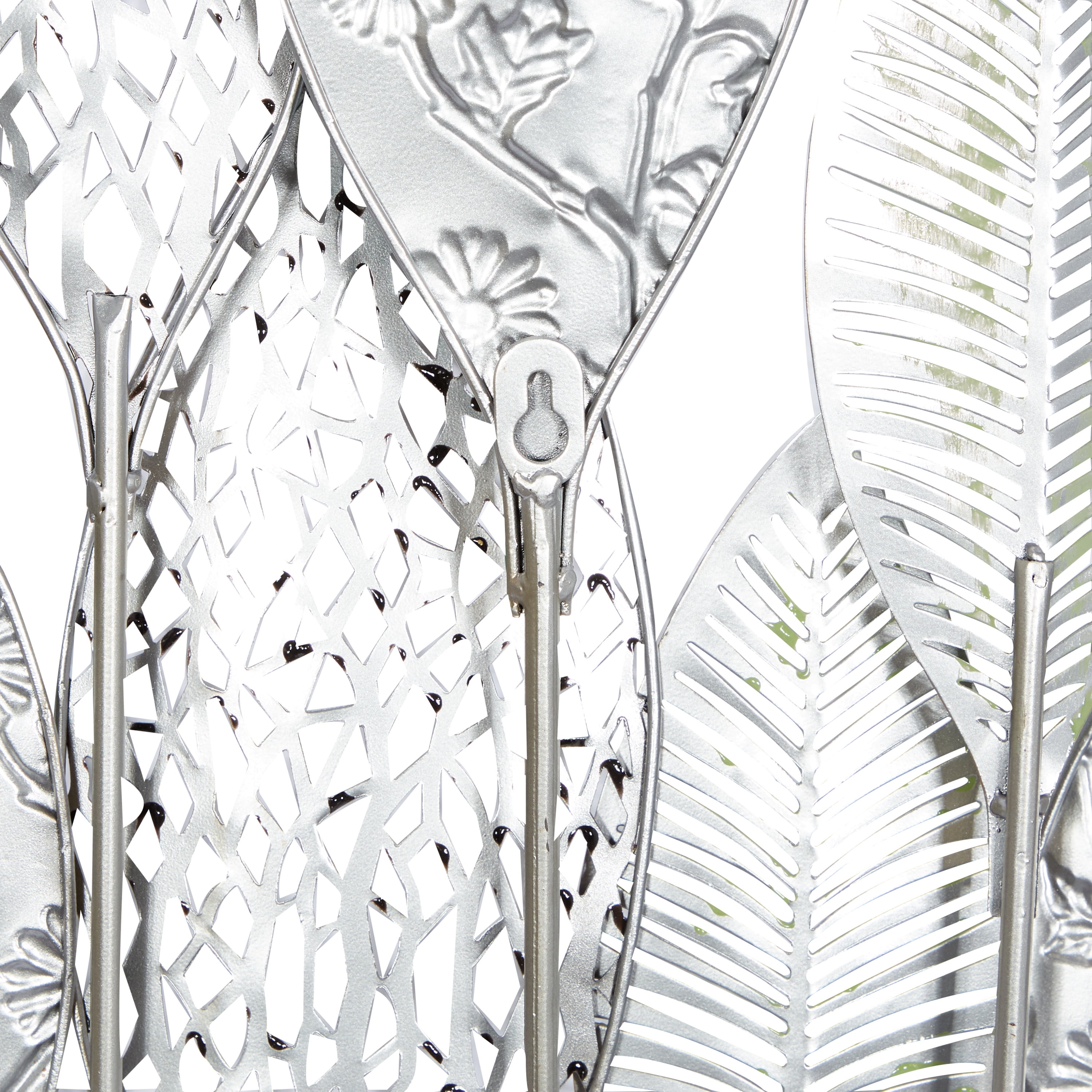 DecMode Green Metal Tall Cut-Out Leaf Wall Decor with Intricate Laser Cut Designs