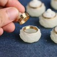 thumbnail image 1 of Colgante de aromaterapia para teléfono móvil con forma de loto tallado en madera de sándalo verde, llavero con difusor luminoso, colgante para bolso, joyería, 1 of 5